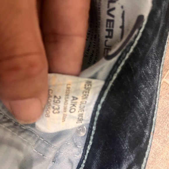 Silver Jeans - Picture 3 of 3